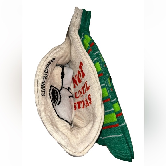 Peanuts Charlie Brown Snoopy Woodstock Crew Socks 1Pair Men 6-12 Green Christmas - Picture 9 of 11